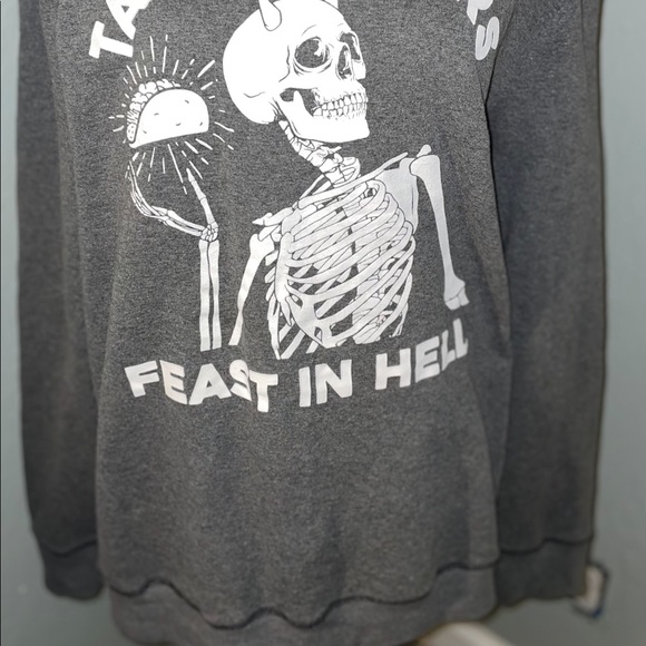 Taco feast sweatshirt size XL GUC - Picture 5 of 6